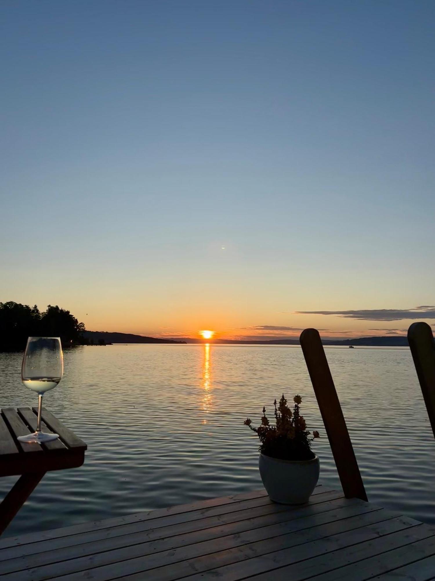 ホテル Idylliske Evjua Ved Mjosa Skreia エクステリア 写真